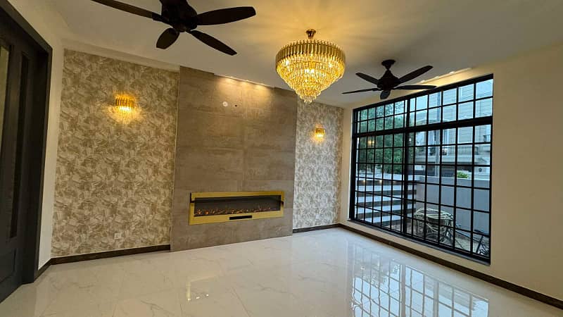 LUXURY 10.75 MARLA HOUSE FOR SALE IN BAHRIA TOWN LAHOPRE 13