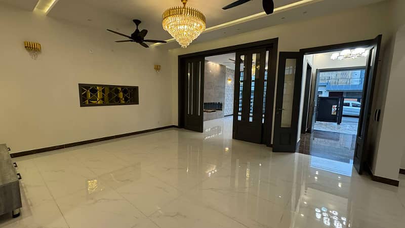 LUXURY 10.75 MARLA HOUSE FOR SALE IN BAHRIA TOWN LAHOPRE 23