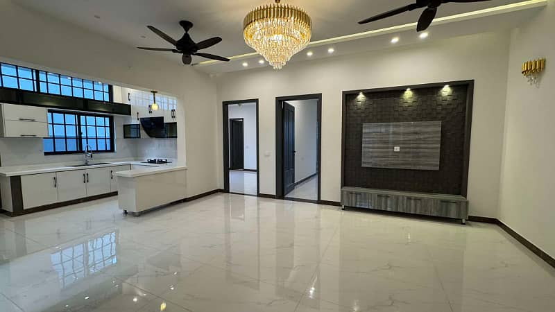 LUXURY 10.75 MARLA HOUSE FOR SALE IN BAHRIA TOWN LAHOPRE 29