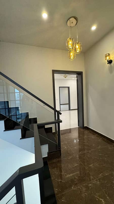 LUXURY 10.75 MARLA HOUSE FOR SALE IN BAHRIA TOWN LAHOPRE 30