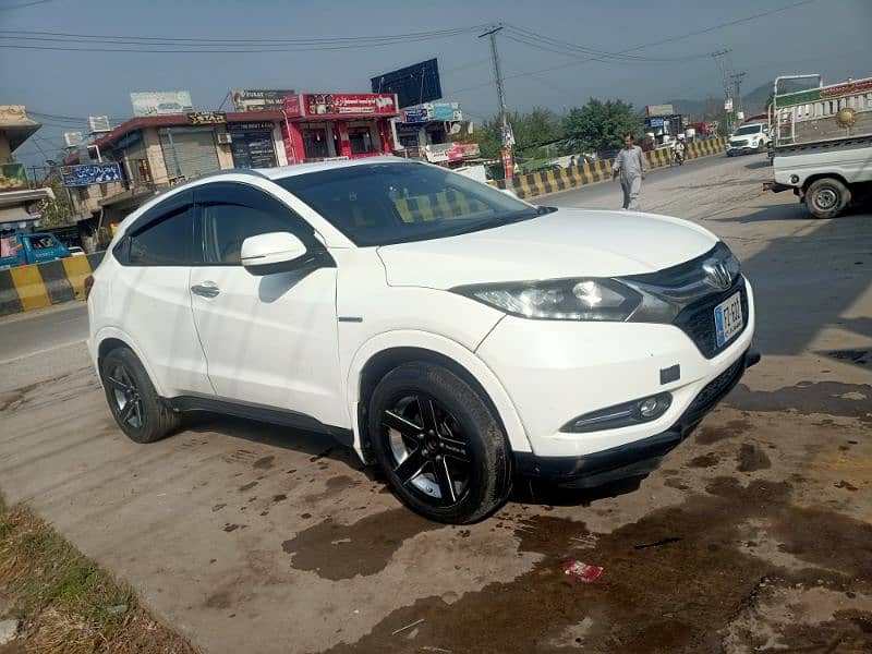 Honda Vezel 2015/2016 Z package ( Home use car in good condition ) 4