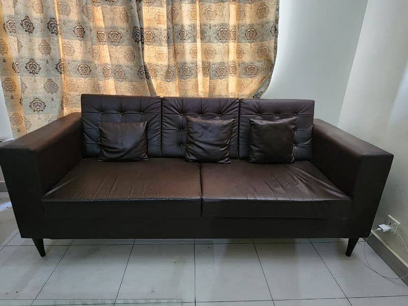 coffee chairs and 5 seater sofa set 4