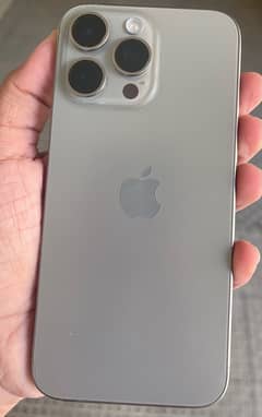 Iphone 15 pro max natural titanium 256 gb lla model