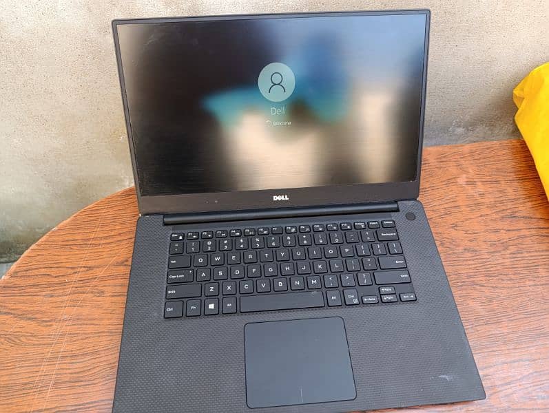 Dell Precision 5520 |  i7 7th Gen | 8gb Ram | 4gb Graphic card 1