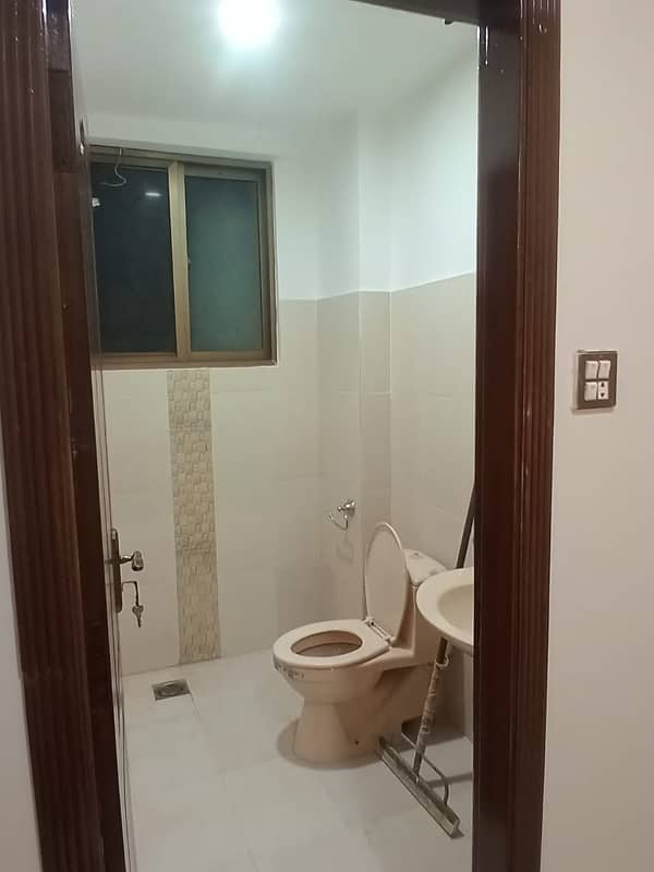 Modern 2-Bedroom Flat for Sale 5