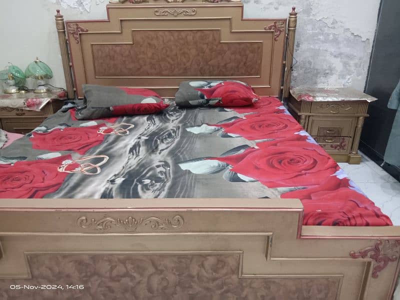 Bed , Dressing, Table sets 0