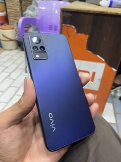 VIVO V21