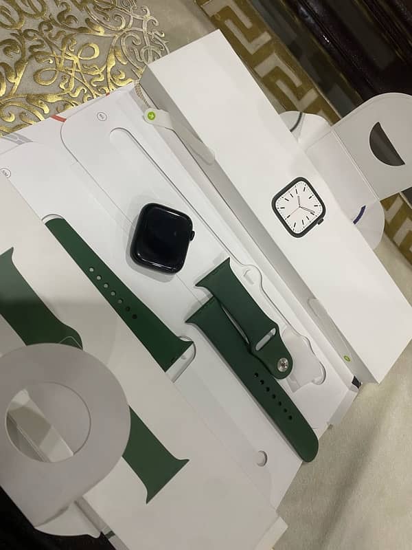 APPLE WATCH SERIES 7 45MM GREEN ALUMINIUM CASE 2