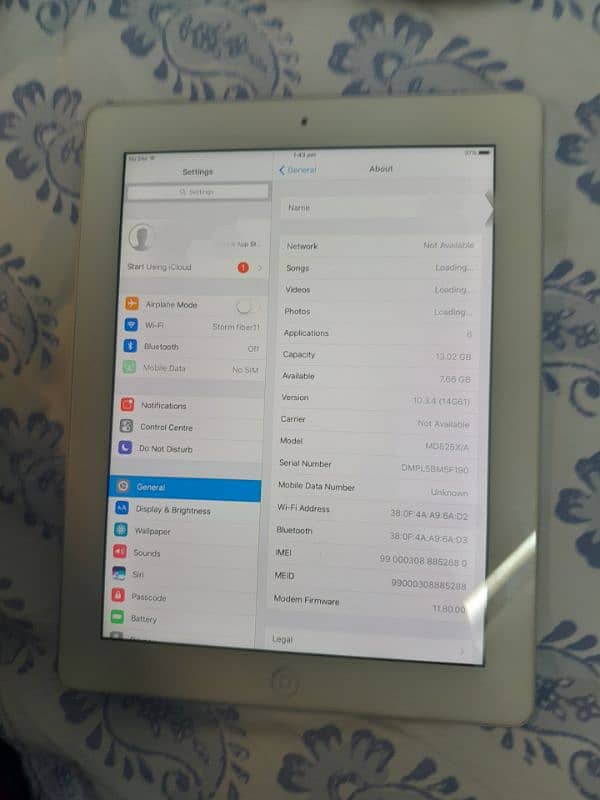 Ipad 4 Great as new condition original condition never repaired 2