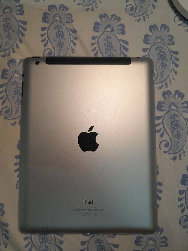 Ipad 4 Great as new condition original condition never repaired 3