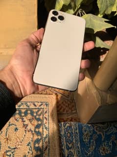 Iphone 11 pro max 256 GB pta Approv bh 89