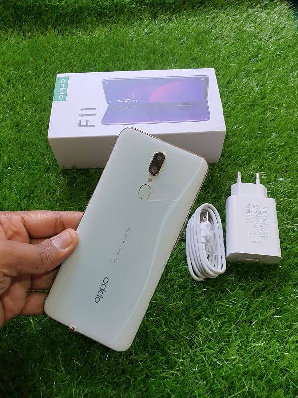 Oppo F11 8/256Gb, Vivo Y17 8Gb 256Gb Dual sim ( 5000 Mah batter) 10/10 2