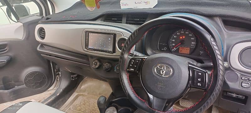 Toyota Vitz 2015 3