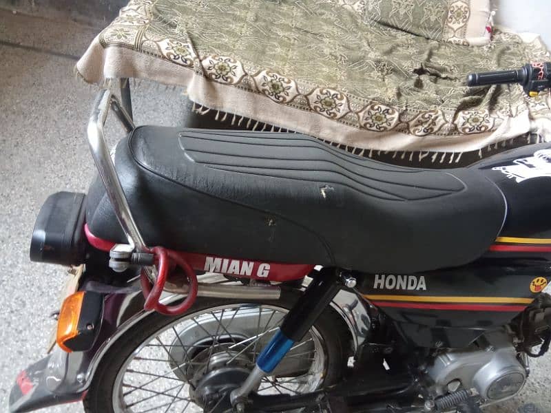 Honda original seat ha up model ha 1