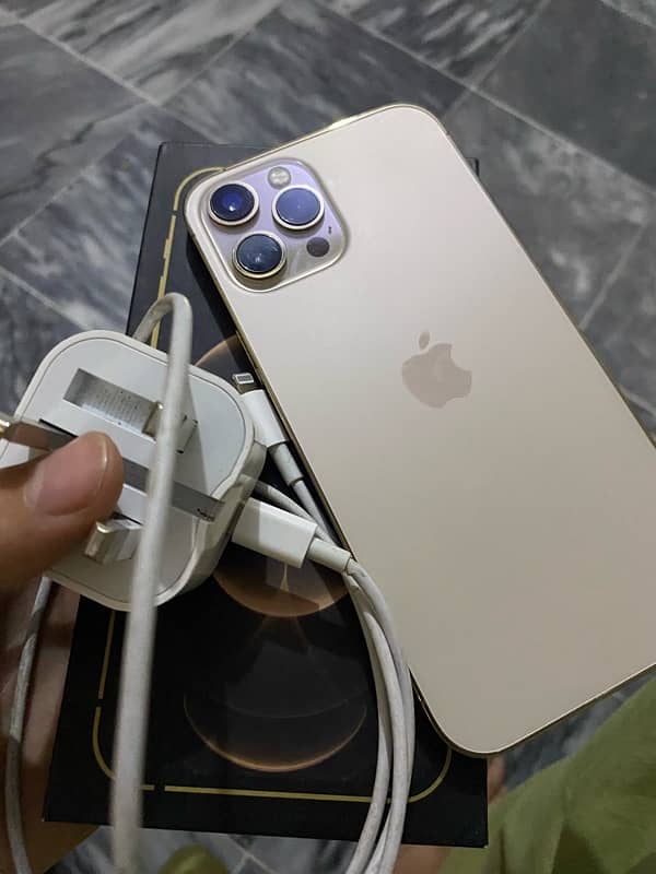 i phone 12 pro max 256 gb gold colour 80 health 9