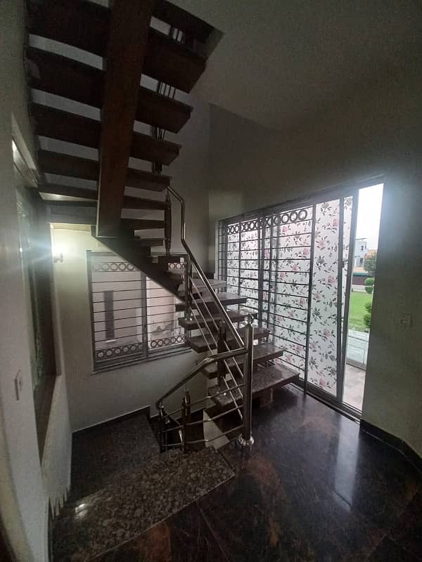 14 MARLA CORNER UPPER PORTION AVAILABLE FOR RENT IN JASMINE BLOCK 1