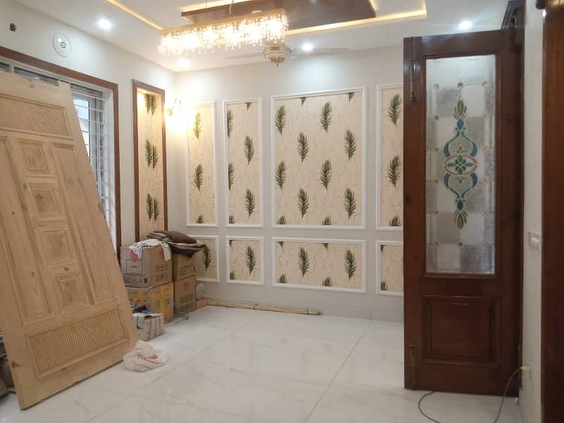 1 Kanal Luxury House Available For Sale in Jasmine Block Bahria Town Lahore 7