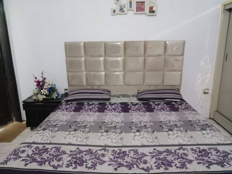 new condition 4 month used king size bad 2 door almari 3