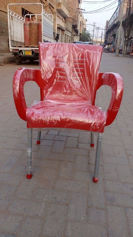 Plastic chair and table 0