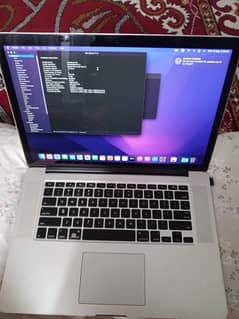 Macbook pro 2015 (15inch core i7)