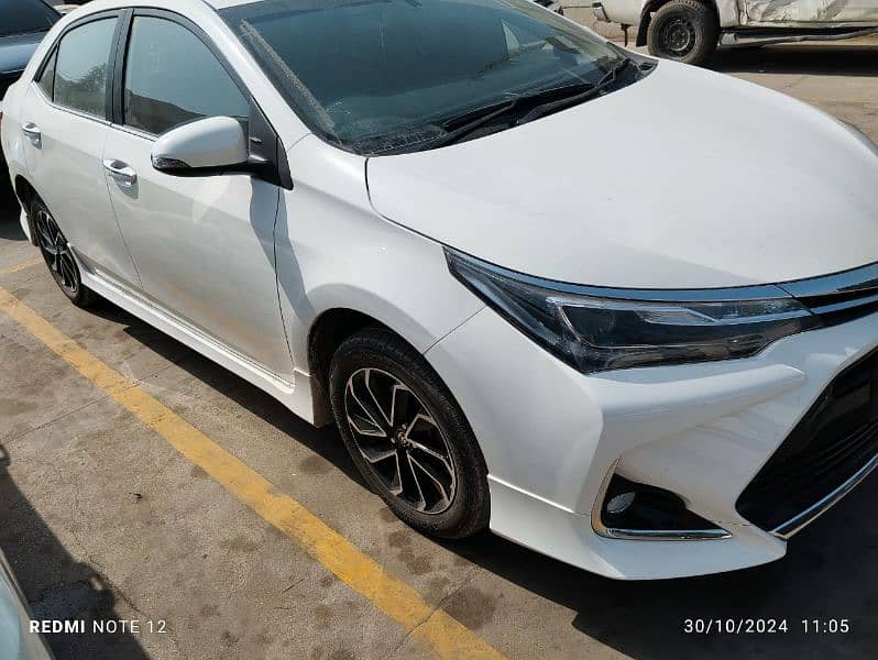 Toyota Altis Grande 2024 4