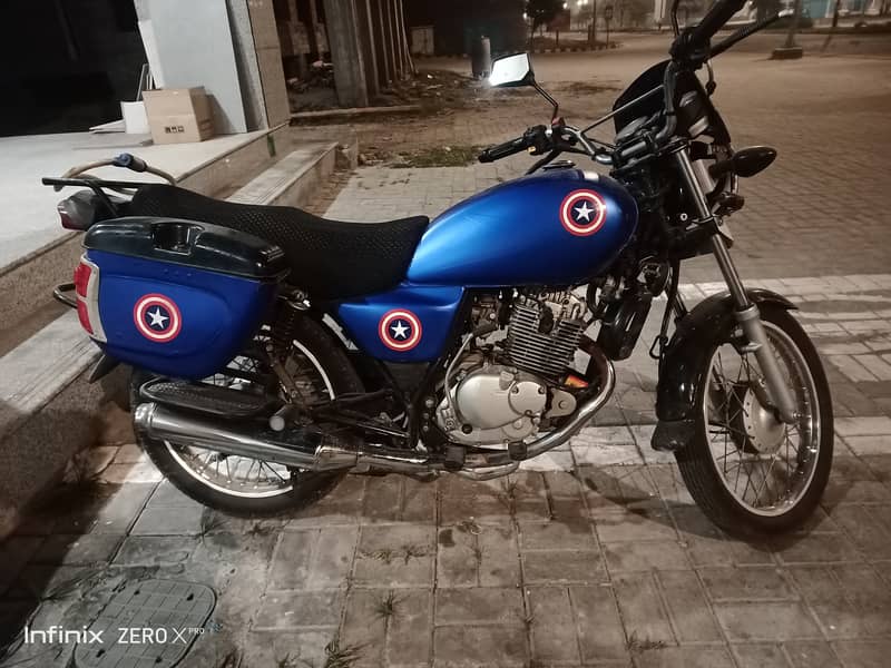 Suzuki GS 150 2023 4