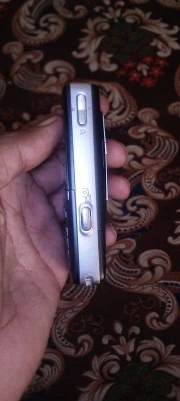 Sony Ericsson 750i 3