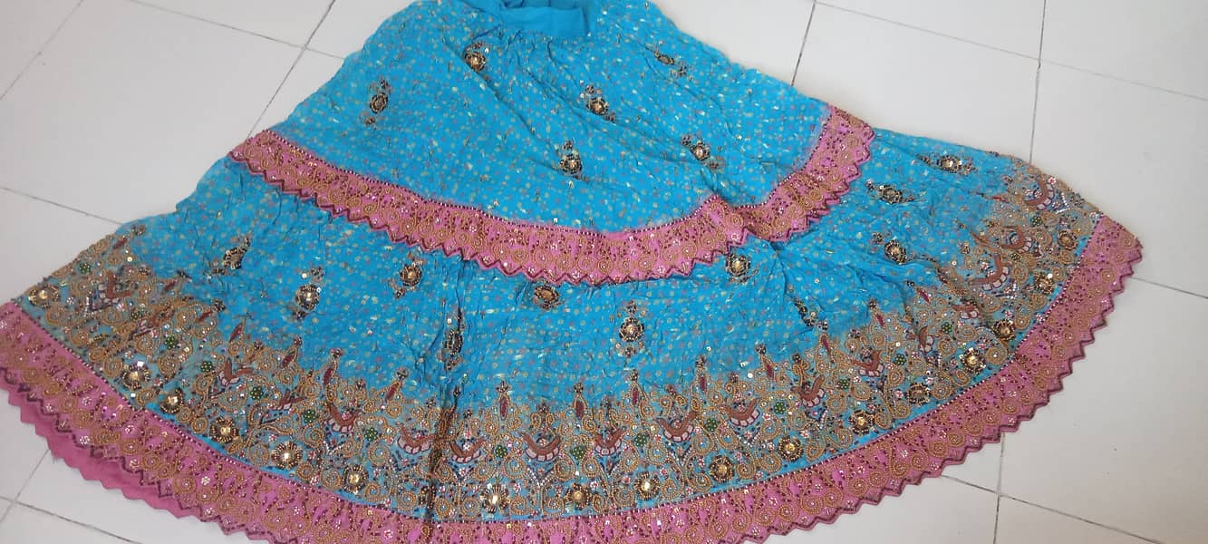 Selling bridal lehanga for just rupees 5000 2