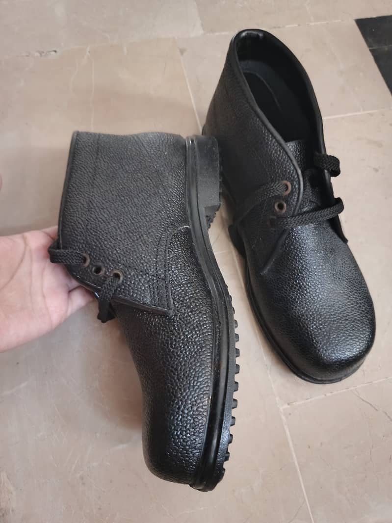 Industrial & guard shoes 2