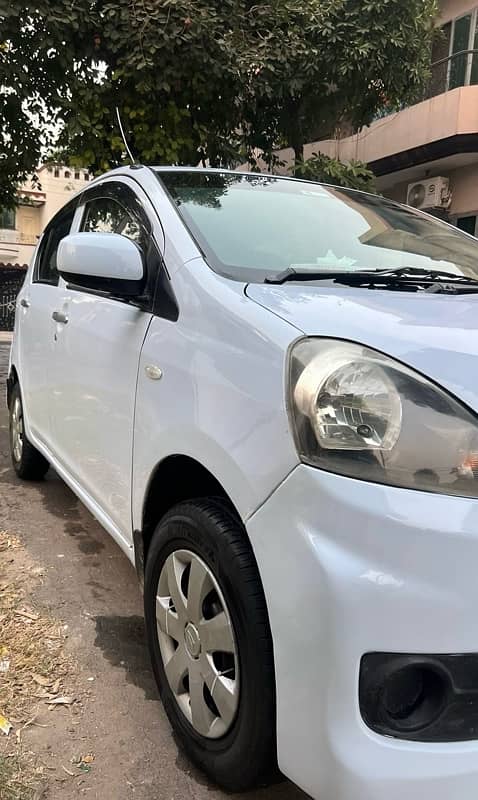 Daihatsu Mira 2013 snow White 1