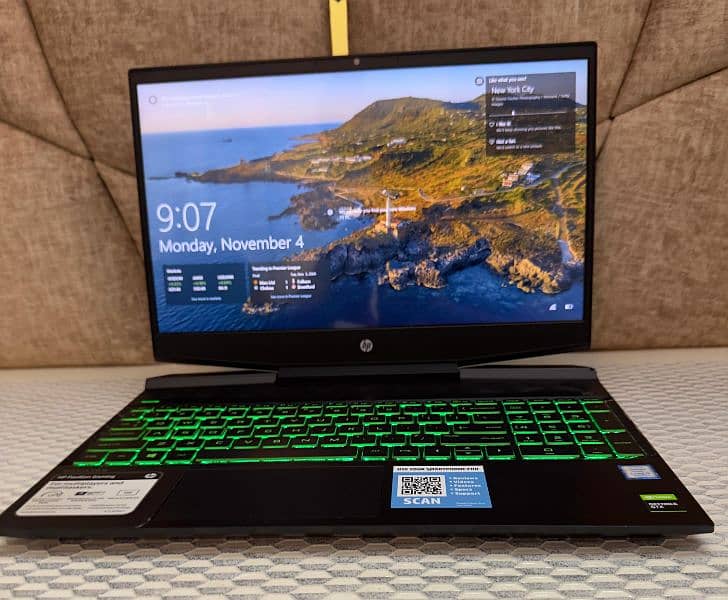 Hp Pavilion Gaming with box mint condition 0