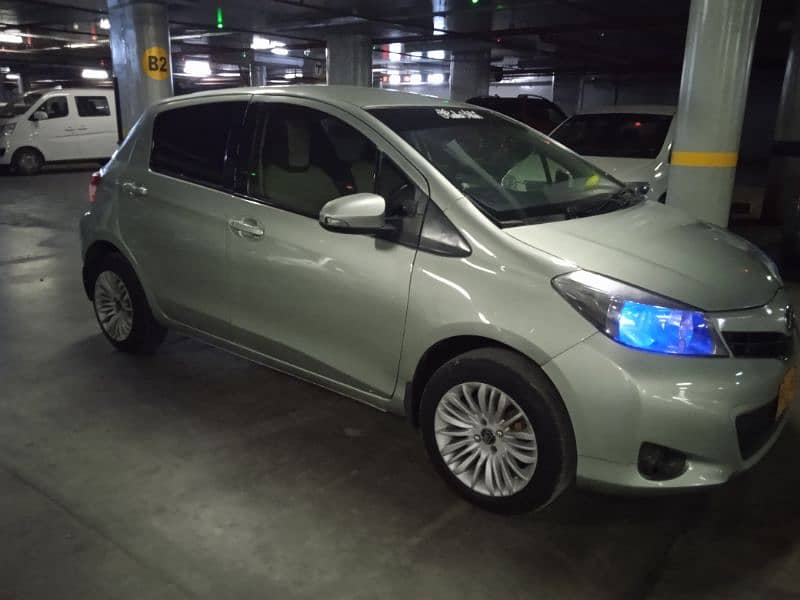 Toyota Vitz 2012 5