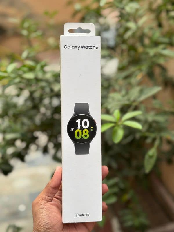 Samsung Galaxy Watch 5 LTE E-Sim Model 1