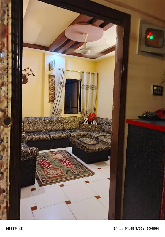 A Prime Location Flat Of 850 Square Feet In Karachi 1