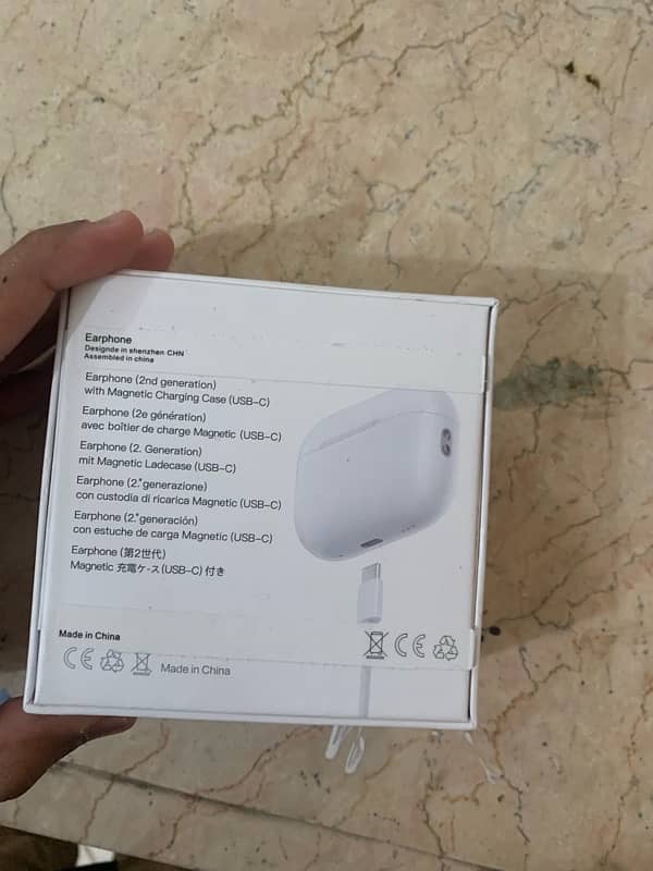 apple AirPods Pro 2 6