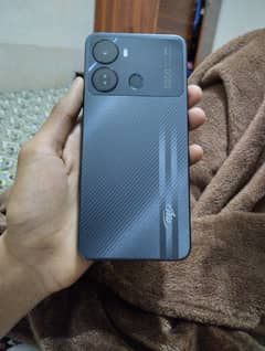 itel p40 lite 10 by 10 condition  with box and 4 months warranty card