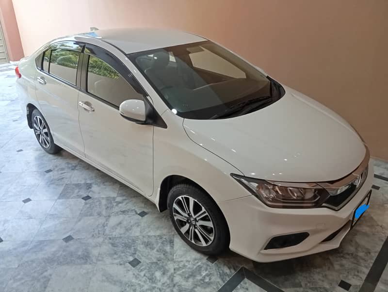 Honda City Aspire Cvt 2022 Almost Brandnew Car 0