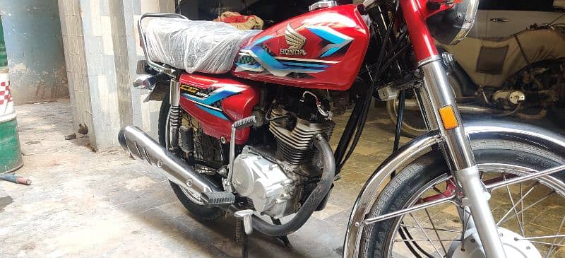 Honda 125 2023 24 10