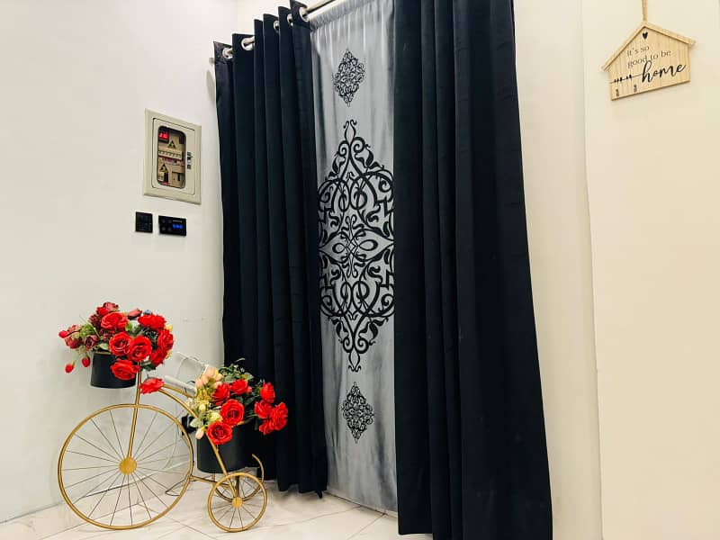 1 Bedroom Furnished Flat For Sale in Block H-3 Johar Town Phase 2 Lahore. 1