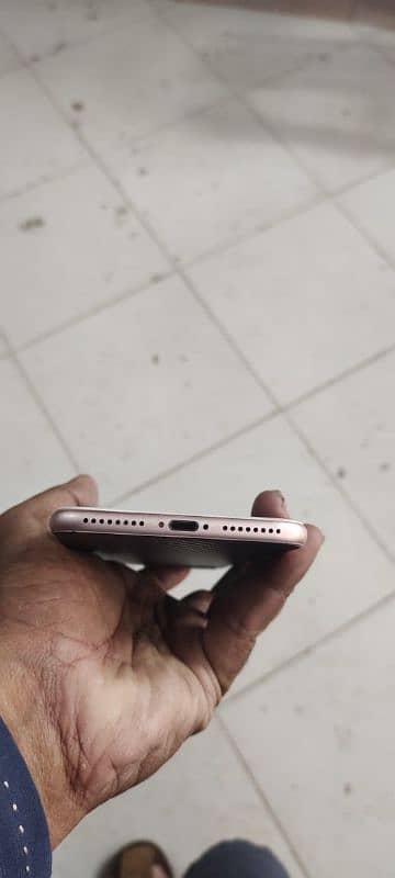 iphone 8 plus. . 256gb. . official pta approved. . urgent sell 3