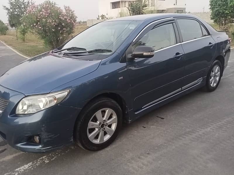 Toyota Corolla Altis 2009 3