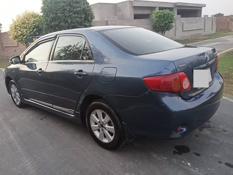 Toyota Corolla Altis 2009 4