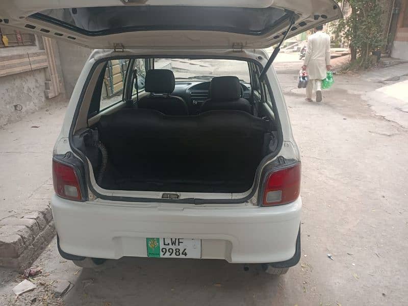 Daihatsu Cuore 2006 12