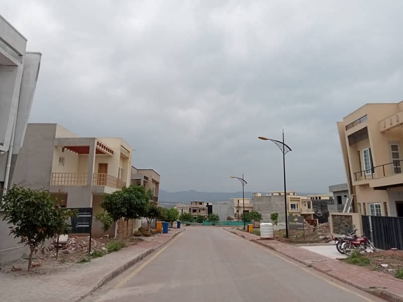 Bahria Enclave Sector C-1 10 Marla Possession Plot Available For Sale In Beautiful Location. Reasonable Demand. 1