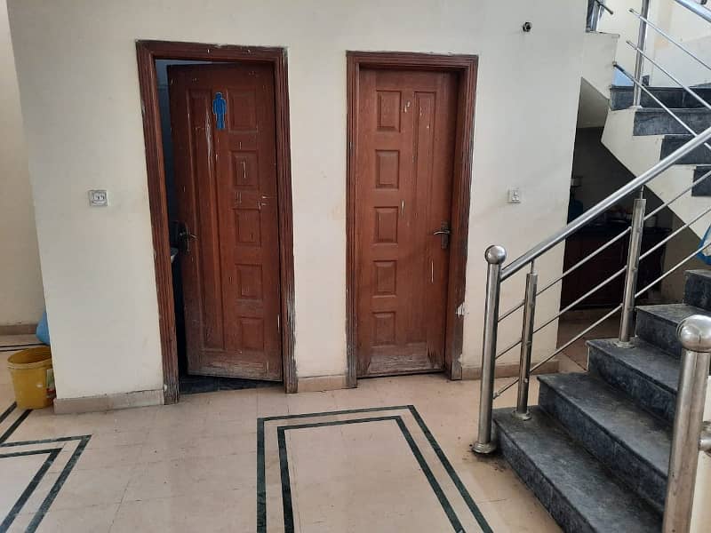 9600 Square Feet 3 Storey Commercial Building Available For Rent In Main Road Located 19