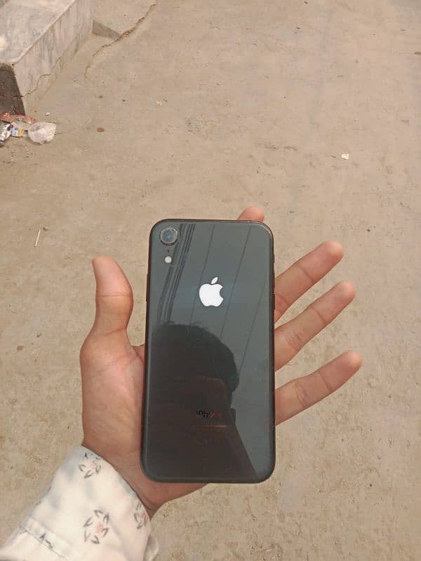 I phone xr 1