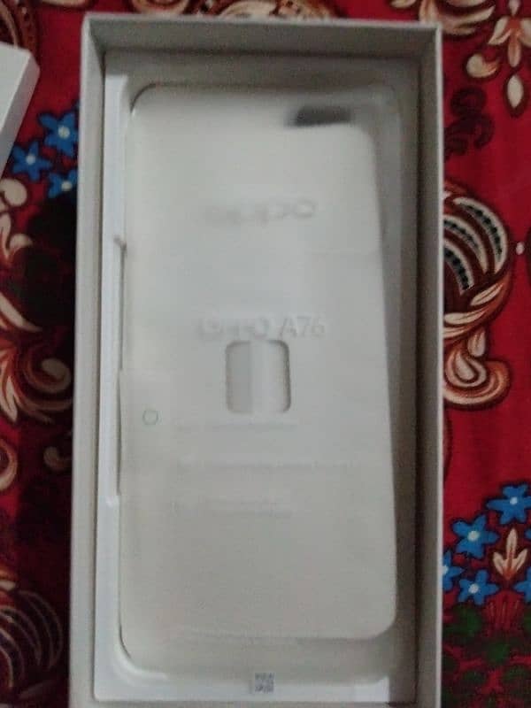 oppo a76  6.128 box with original charger no issue 6