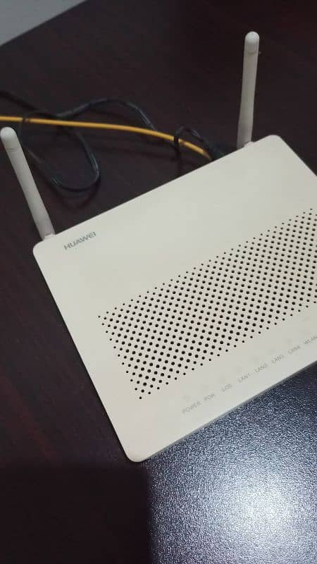 Fiber router. Huawei. Only few months used 1