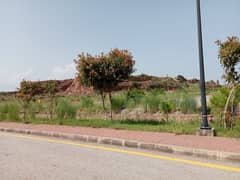 Bahria Enclave Sector N 5.5 Marla Corner Back Open Plot Available For Sale In Prime Location. Reasonable Demand.