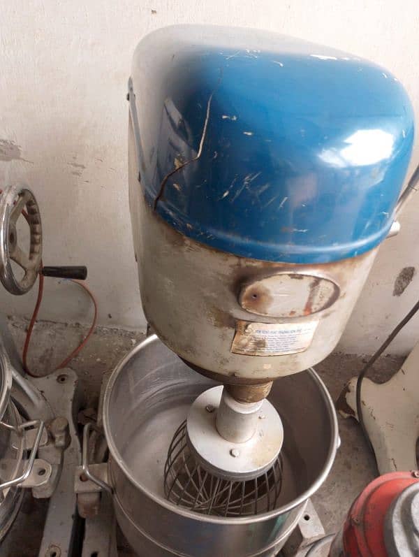 Used Dough Mixer Machine 10kg 1